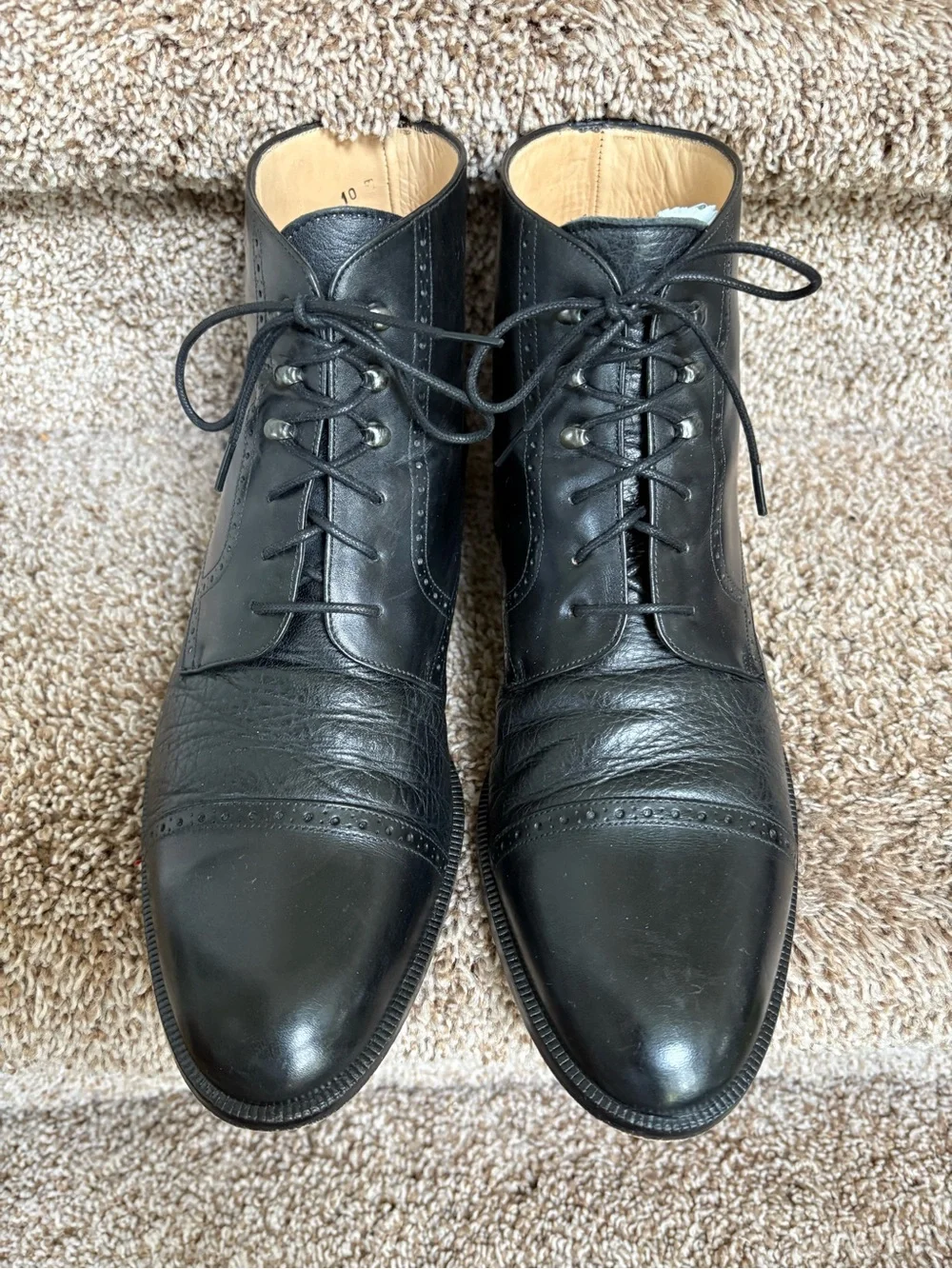 Mezlan Rome Men’s Black Leather Chukka Cap-Toe Lace-Up Boots